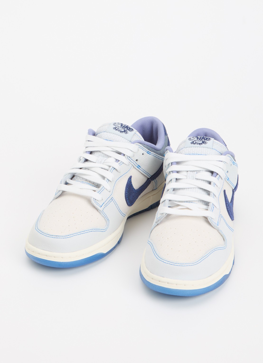 Nike Dunk Low sneaker met logo - detail 2 lichtblauw