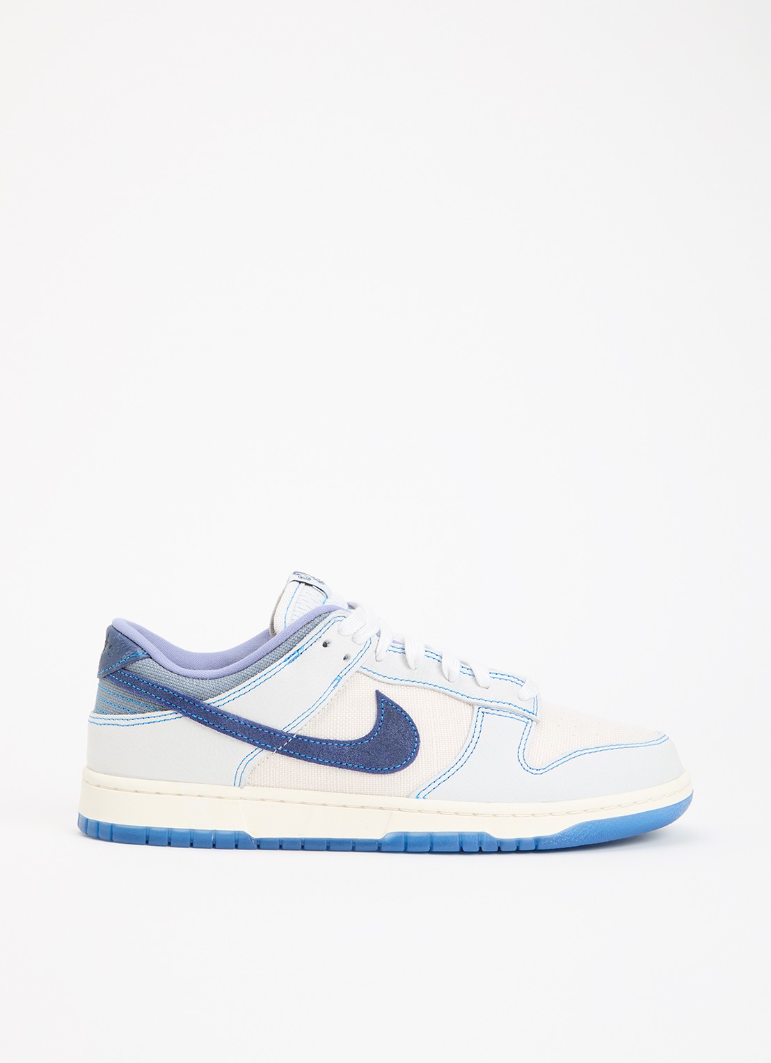 Nike Dunk Low sneaker met logo - voorkant 5 lichtblauw