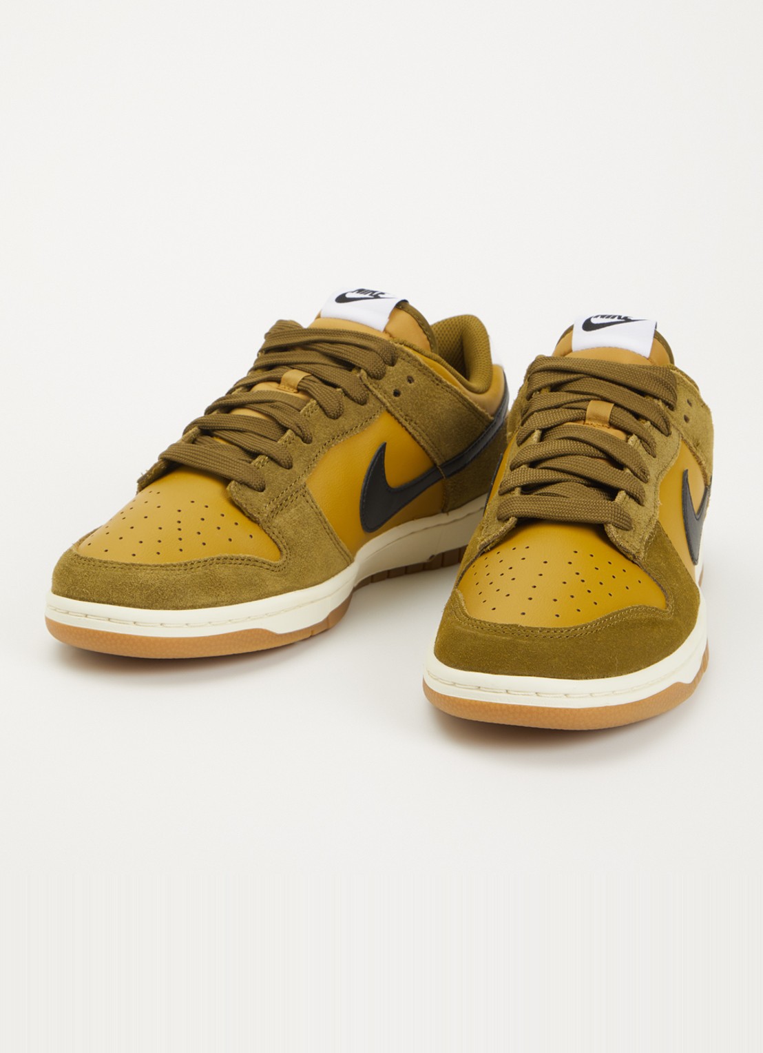 Nike Dunk Low sneaker met suède details - detail 3 olijfgroen