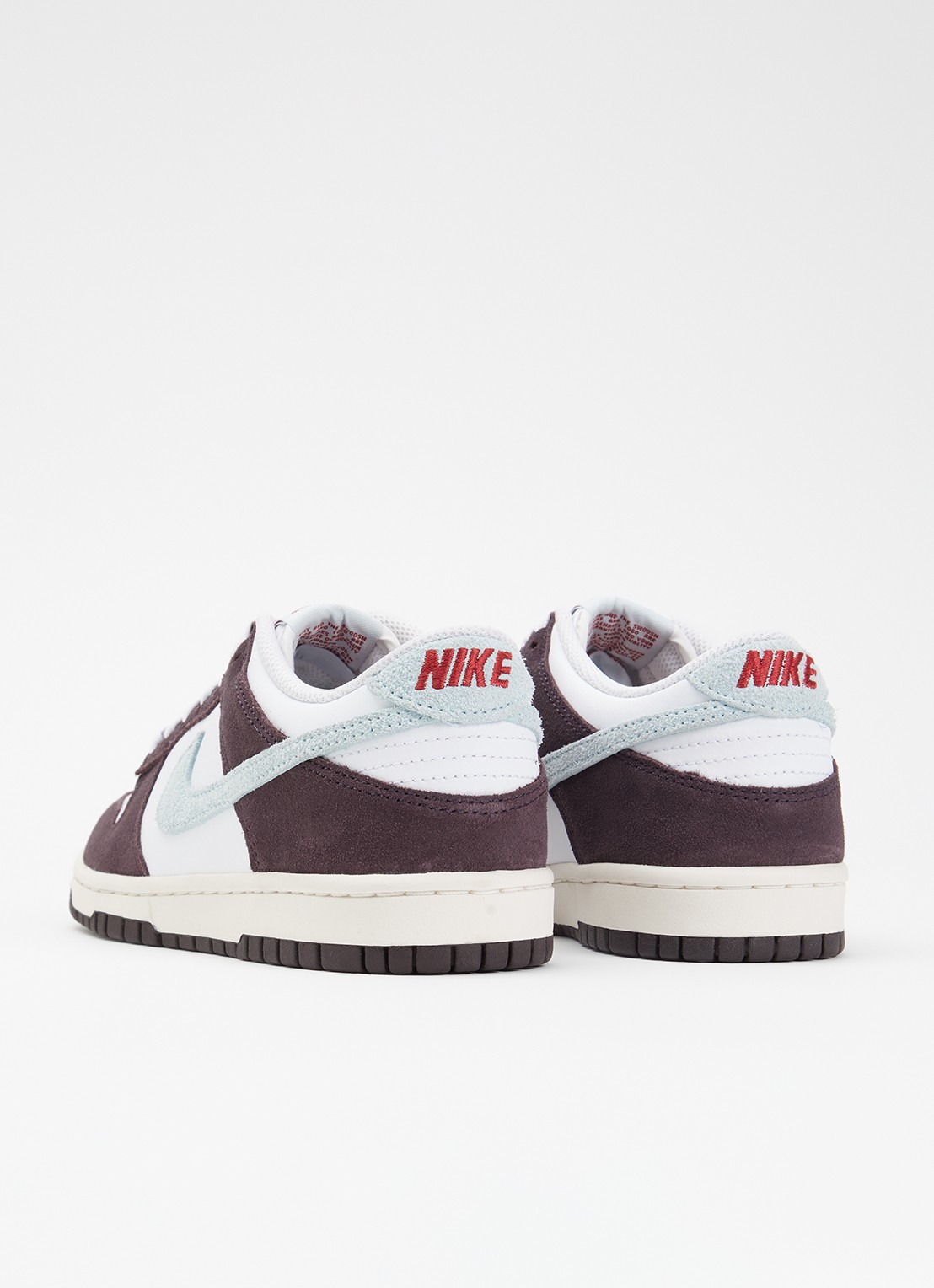 Nike Dunk low sneaker van leer met suède details - achterkant 2 bruin