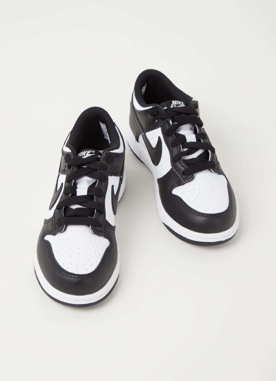 Nike Dunk Low sneaker van leer - voorkant 2 zwart