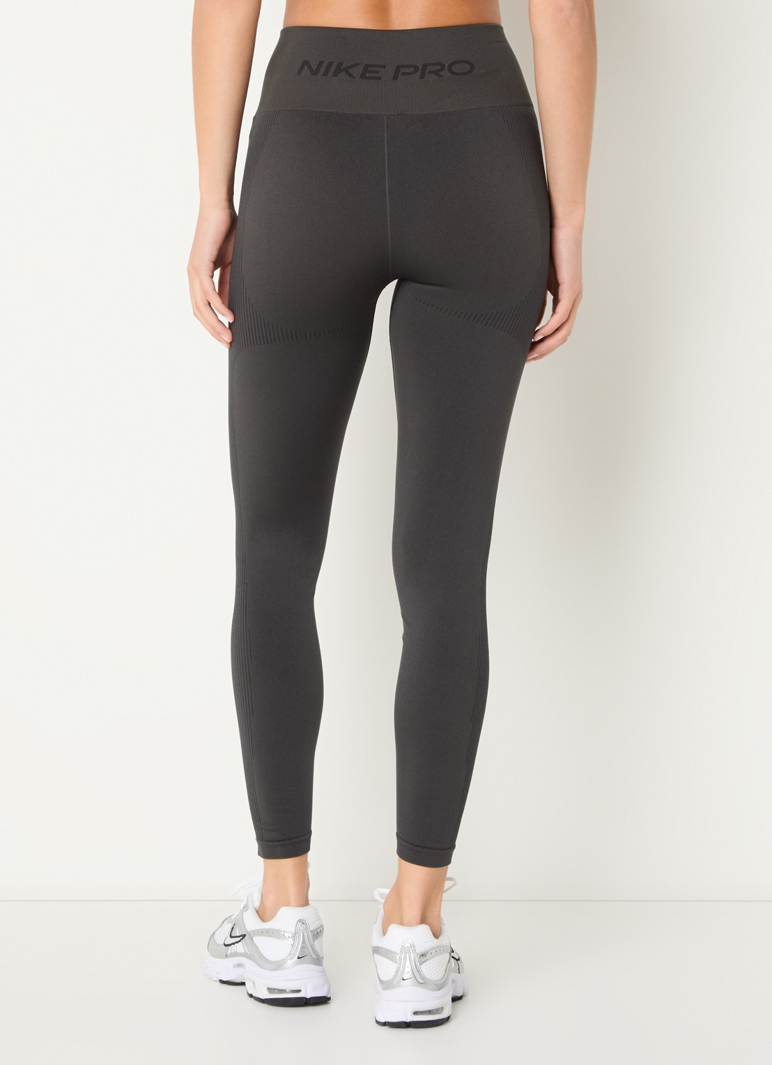 Nike High waist skinny fit legging met dri-fit en logoband - achterkant 4 donkergrijs