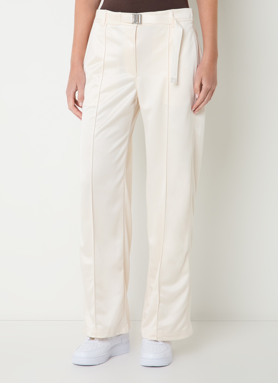 Nike High waist straight fit joggingsbroek van satijn - detail 3 ivoor