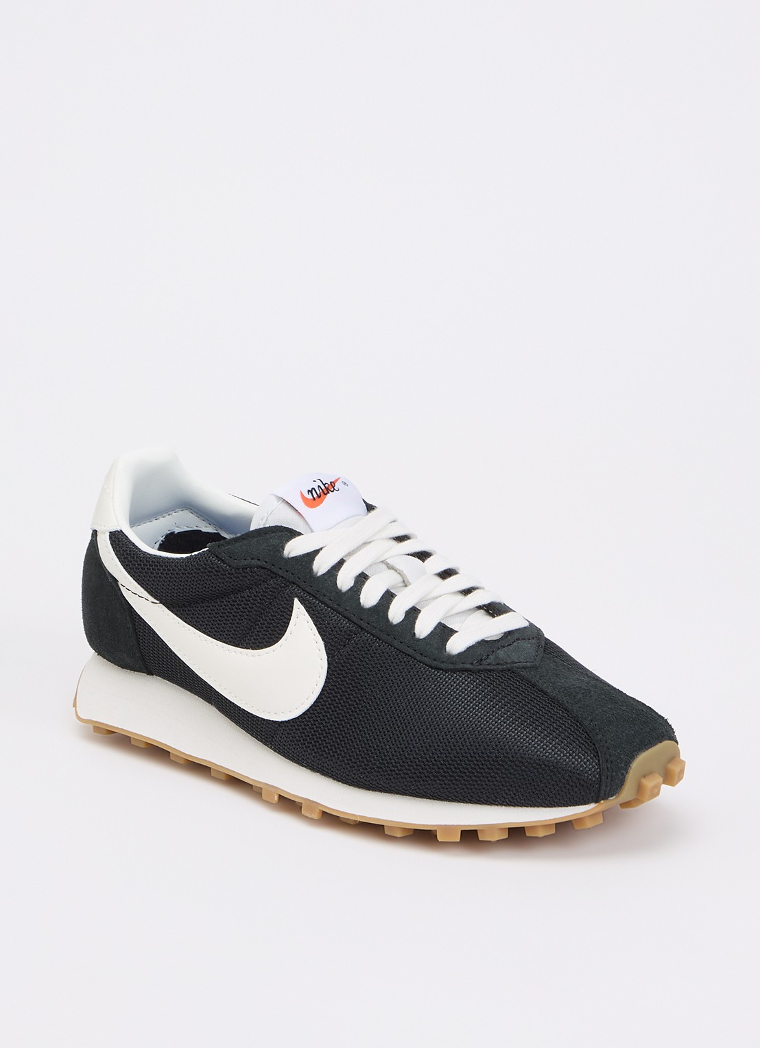 Nike LD-1000 sneaker met mesh details - voorkant 2 zwart