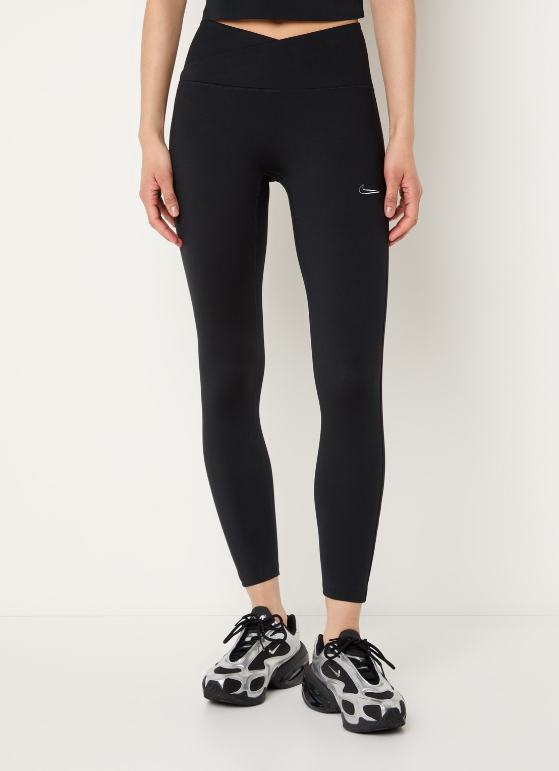 Nike One high waist cropped trainingslegging met dri-FIT en logo - detail 3 zwart