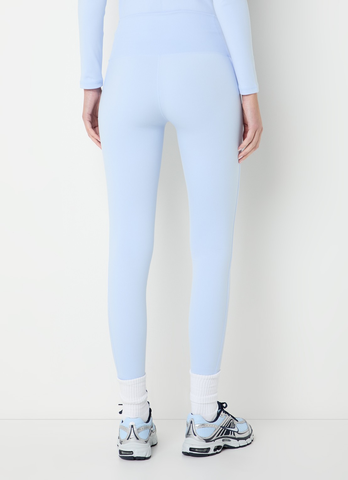 Nike One high waist cropped trainingslegging met dri-FIT en logo - achterkant 5 lichtblauw