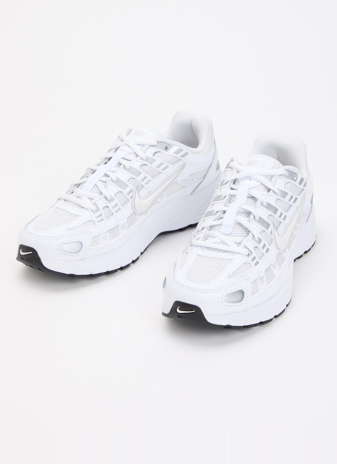Nike P-6000 sneaker met leren details - detail 3 wit