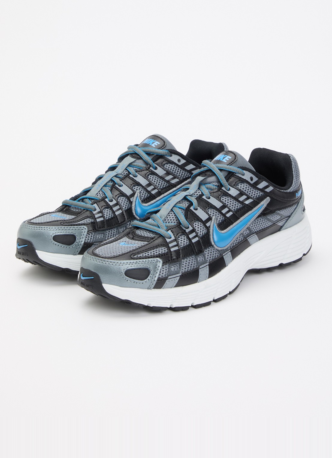 Nike P-6000 sneaker met leren details - voorkant 2 staalblauw