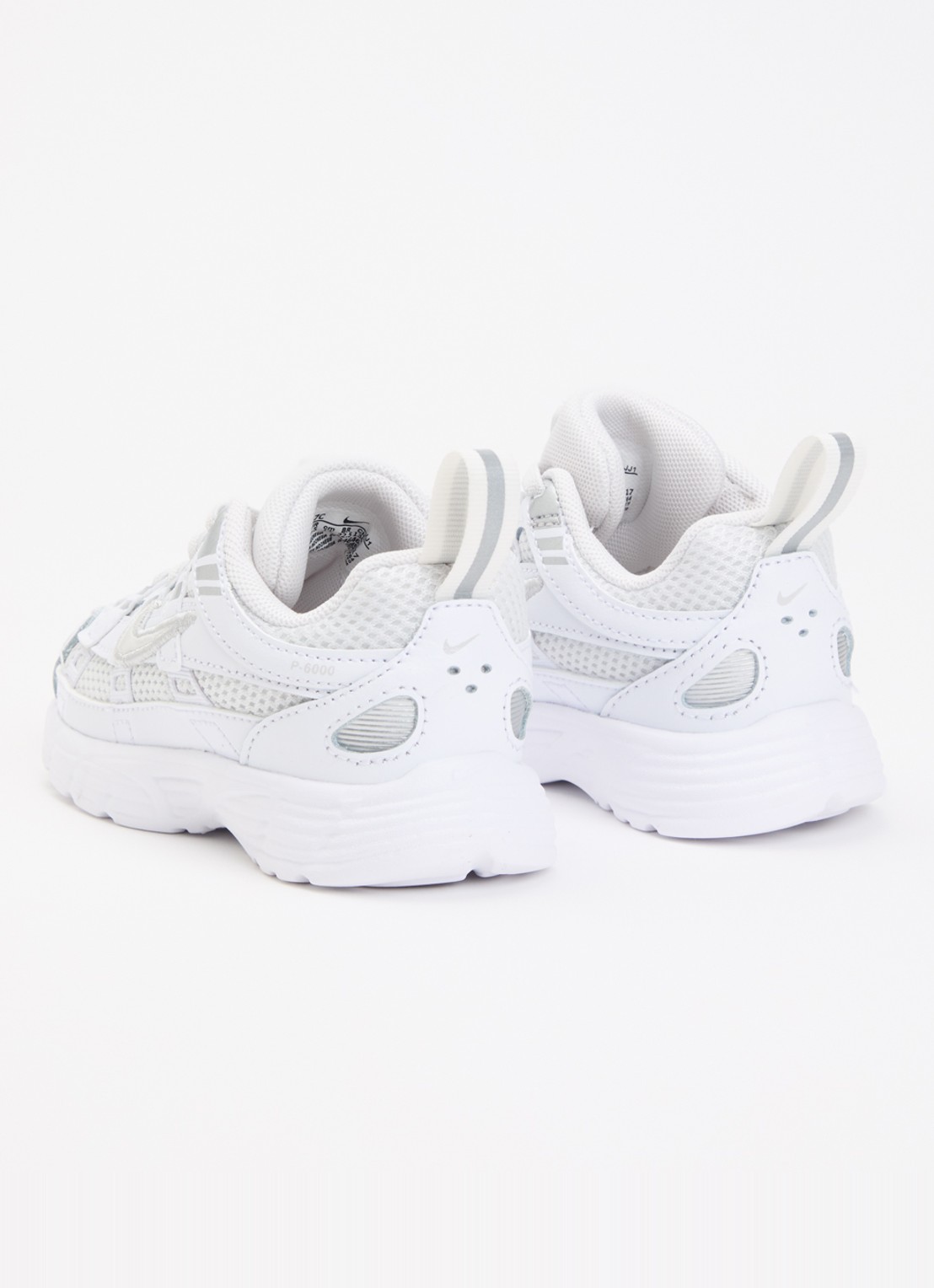 Nike P-6000 sneaker met mesh details - achterkant 5 gebroken wit