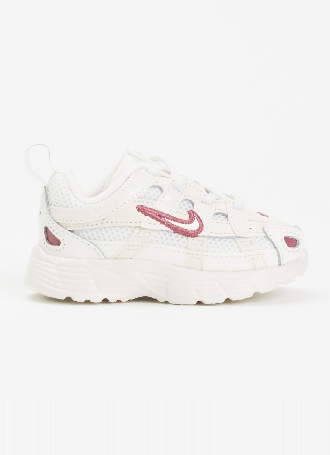 Nike P-6000 sneaker met mesh details - voorkant creme