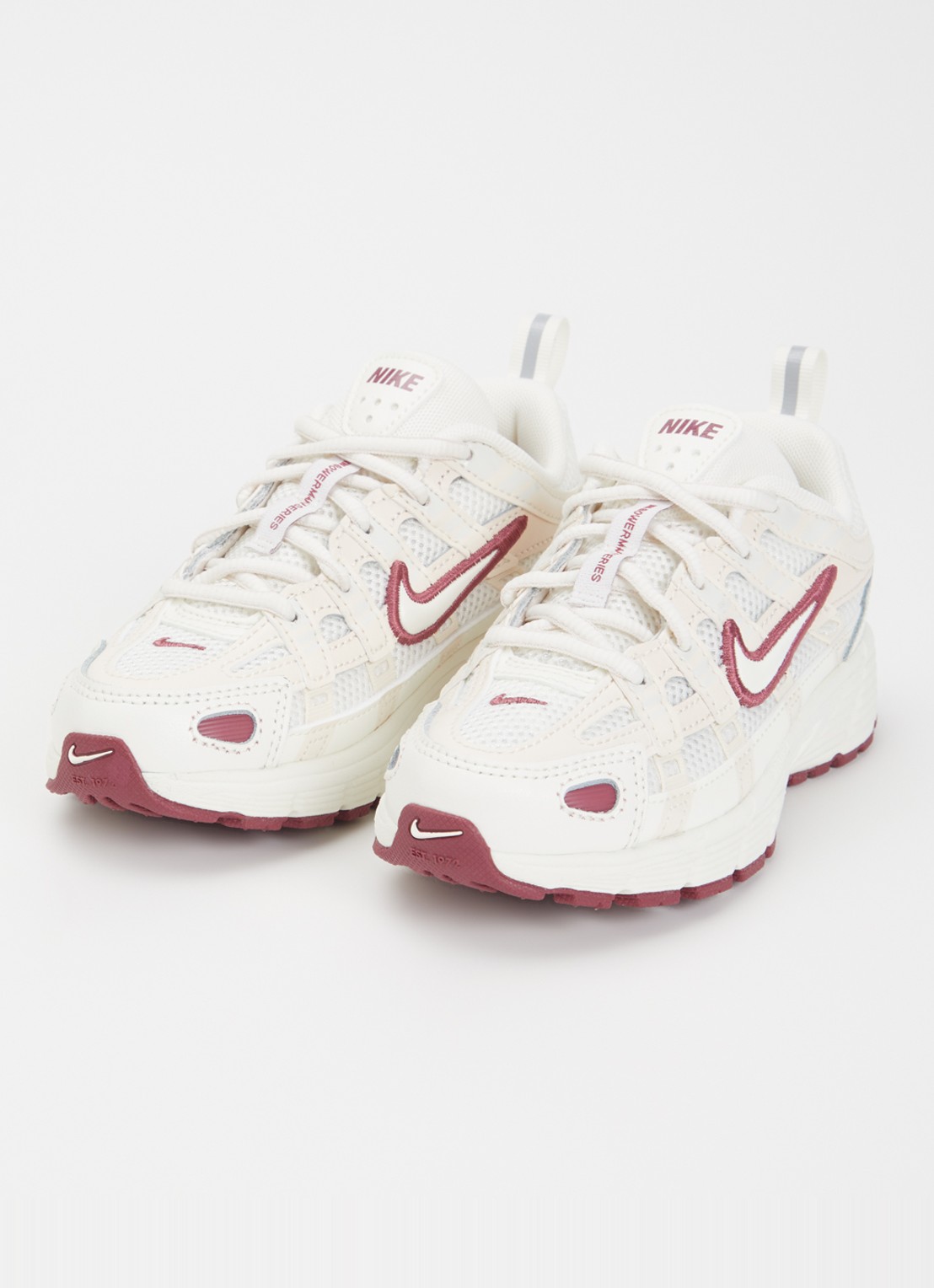 Nike P-6000 sneaker met mesh details - detail 6 creme