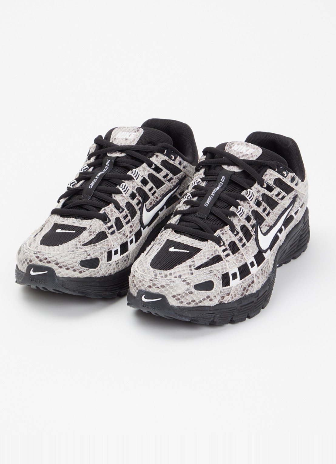 Nike P-6000 sneaker met slangenprint - detail 3 beige
