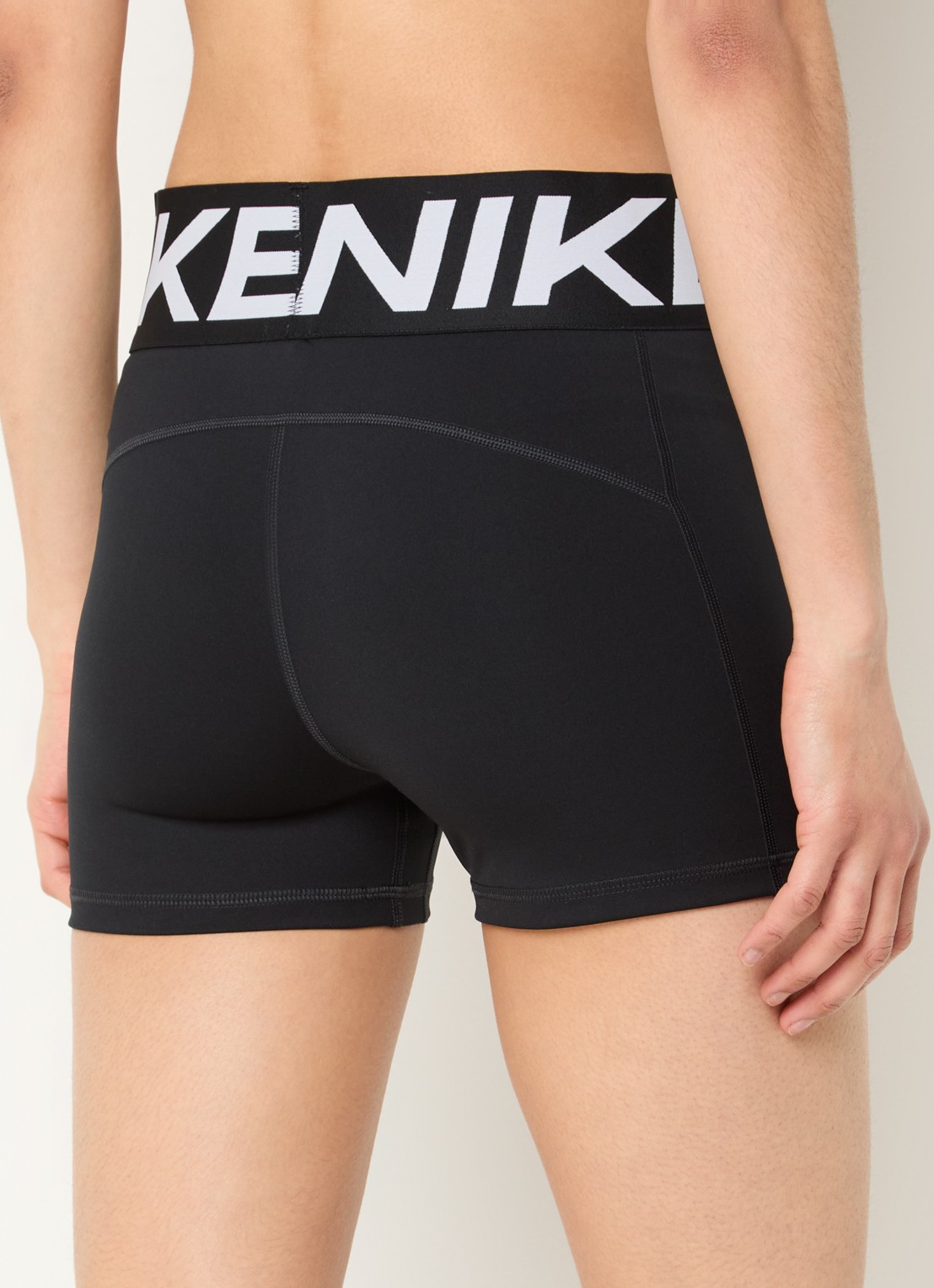 Nike Pro Sculpt high waist skinny fit fietsbroek met dri-FIT en logoband - achterkant zwart