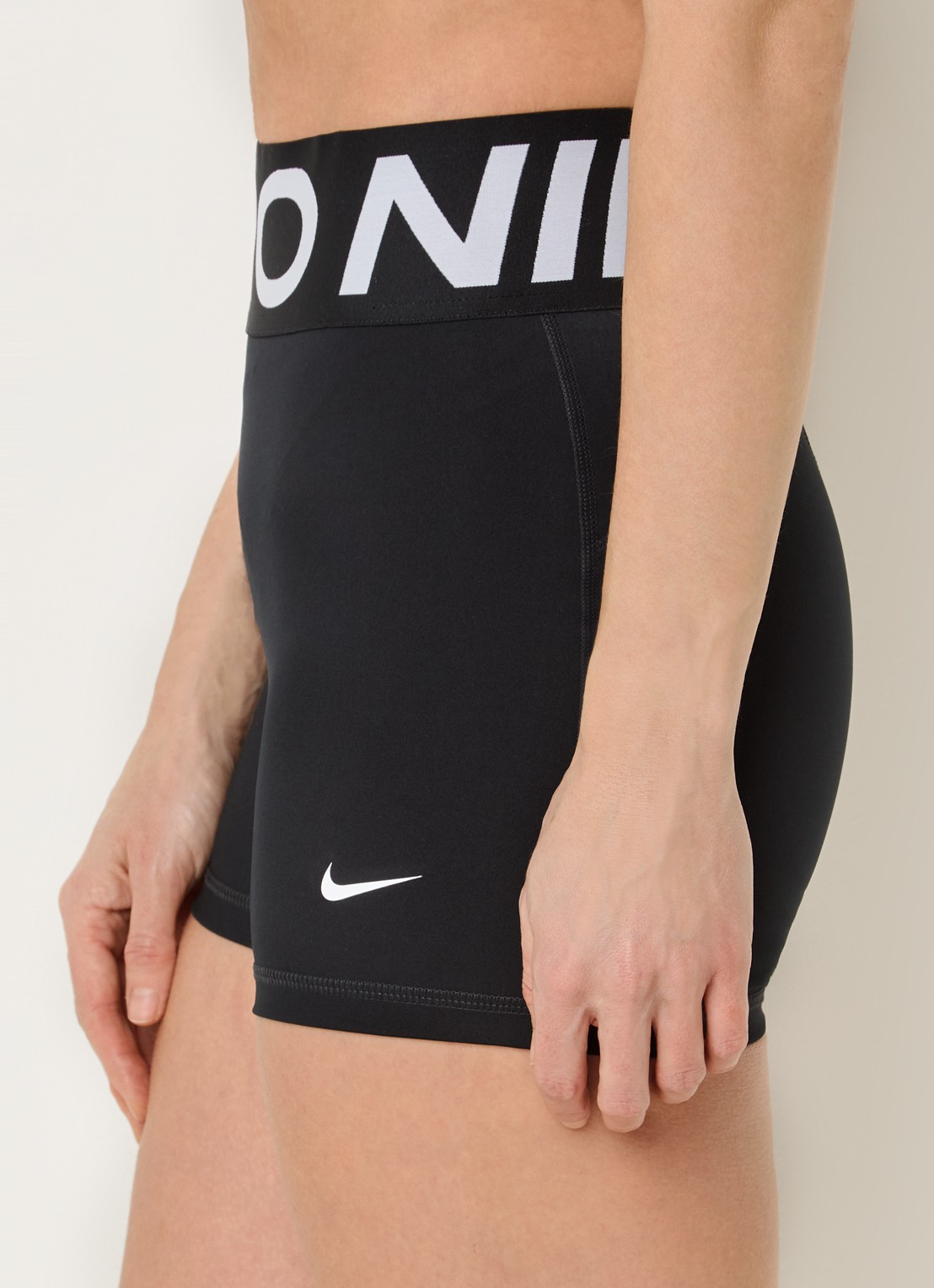Nike Pro Sculpt high waist skinny fit fietsbroek met dri-FIT en logoband - detail 5 zwart