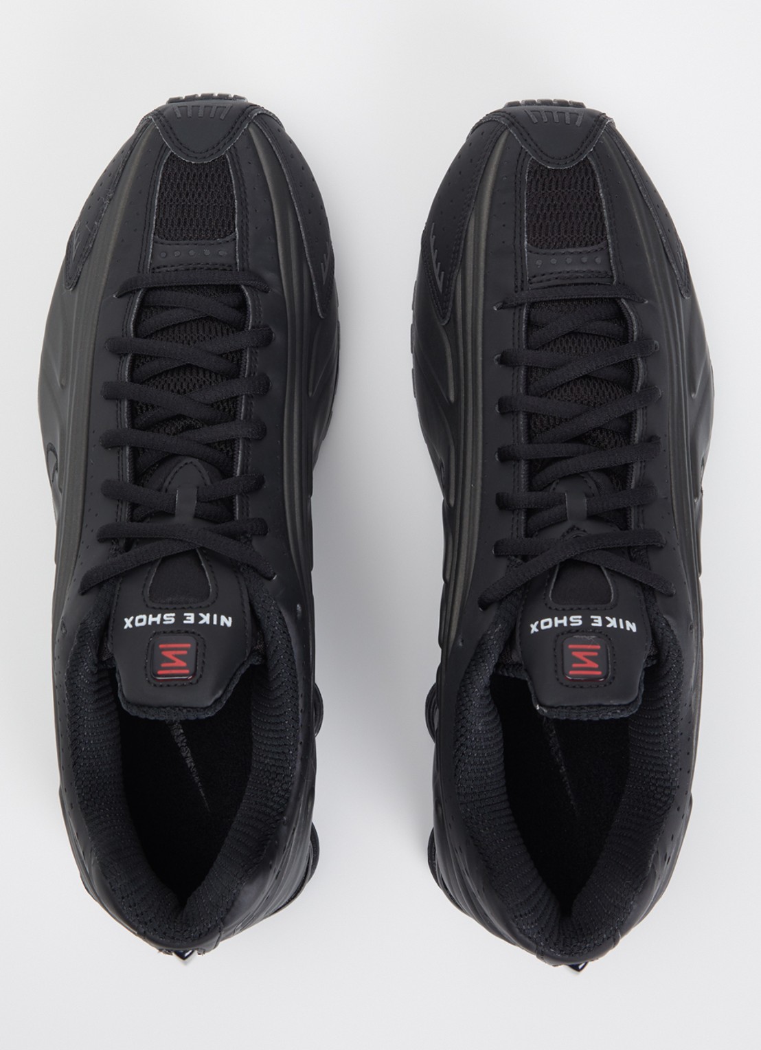 Nike Shox R4 sneaker met mesh details - detail 3 zwart