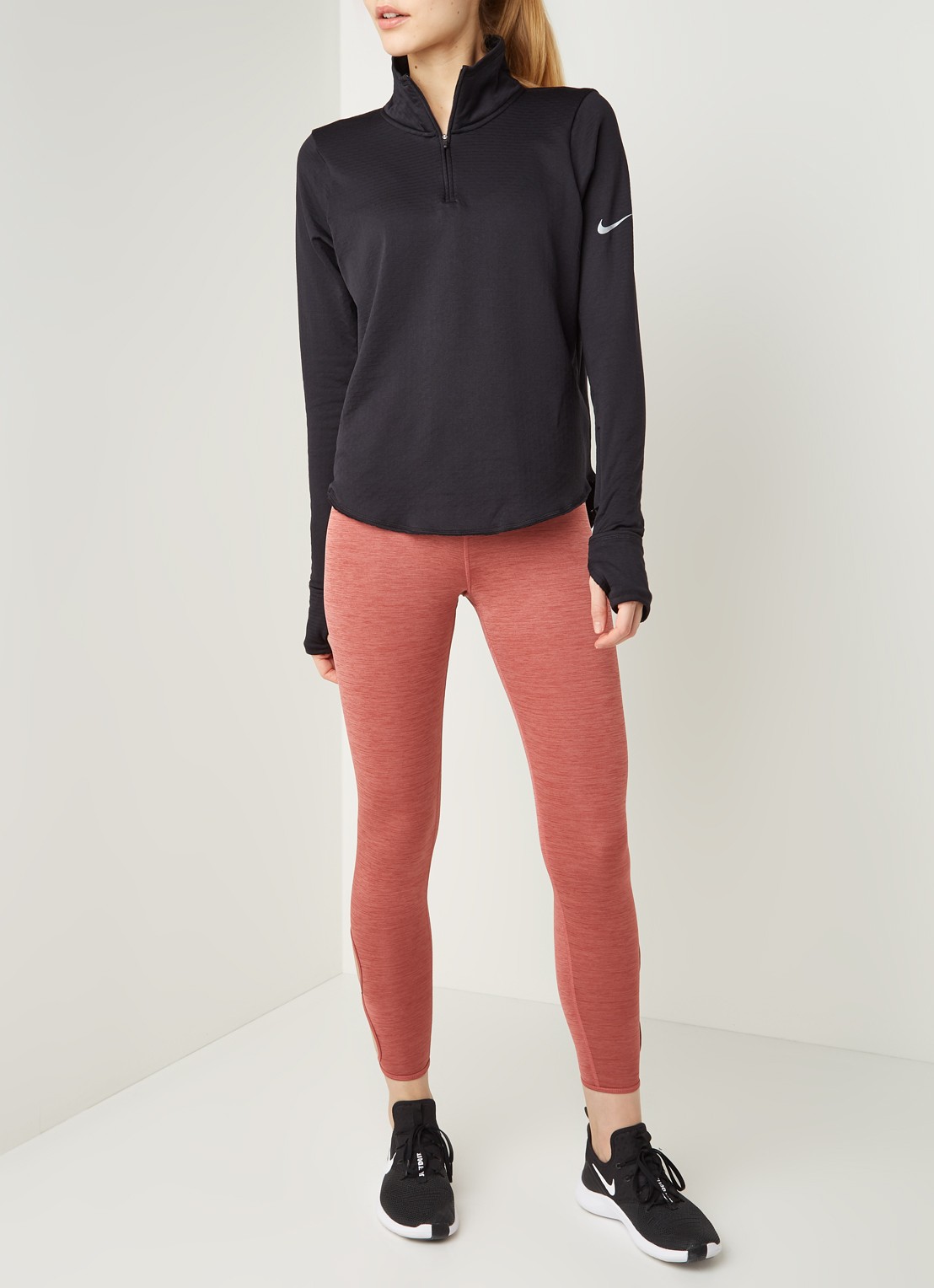 Nike Sphere hardloop longsleeve met halve rits - voorkant 4 zwart