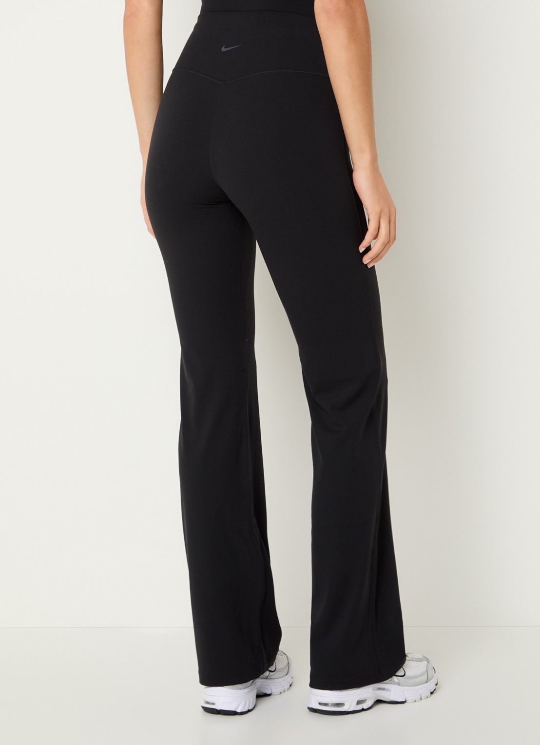 Nike Zenvy high waist flared fit legging - achterkant zwart