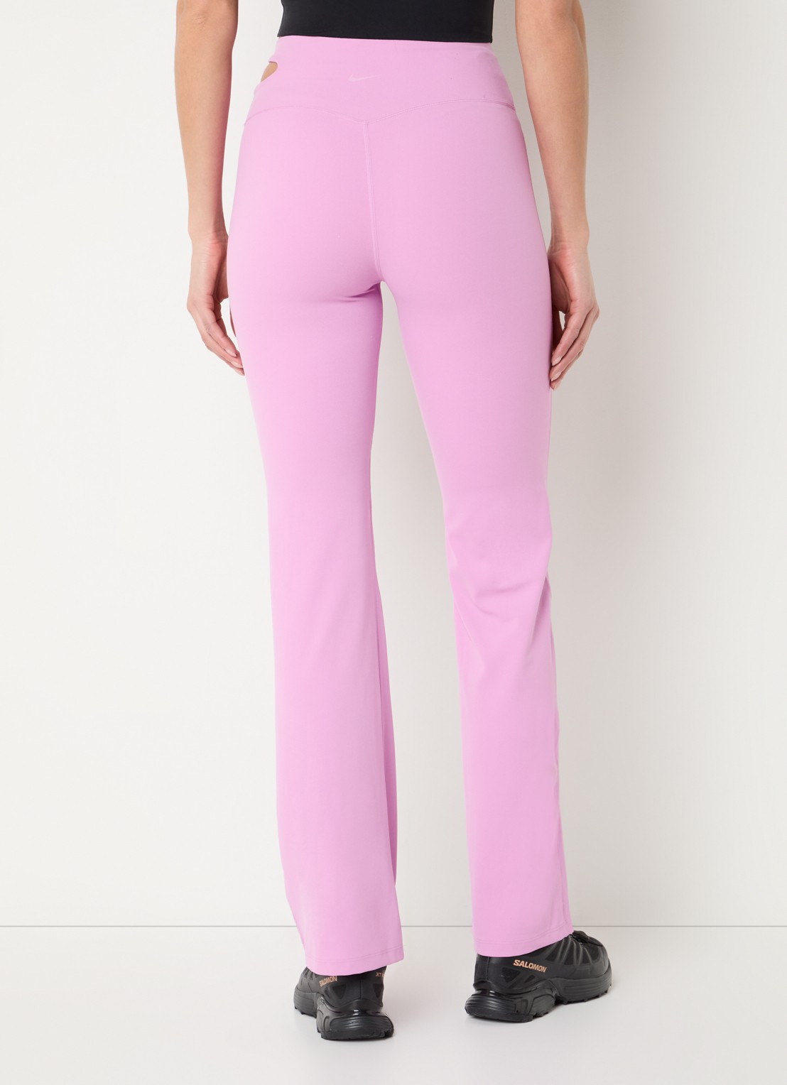 Nike Zenvy high waist flared fit trainingslegging met Dri-FIT - achterkant 5 roze