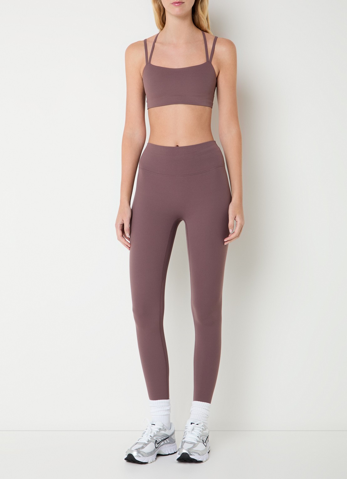 Nike Zenvy high waist skinny fit trainingslegging  - voorkant 3 taupe