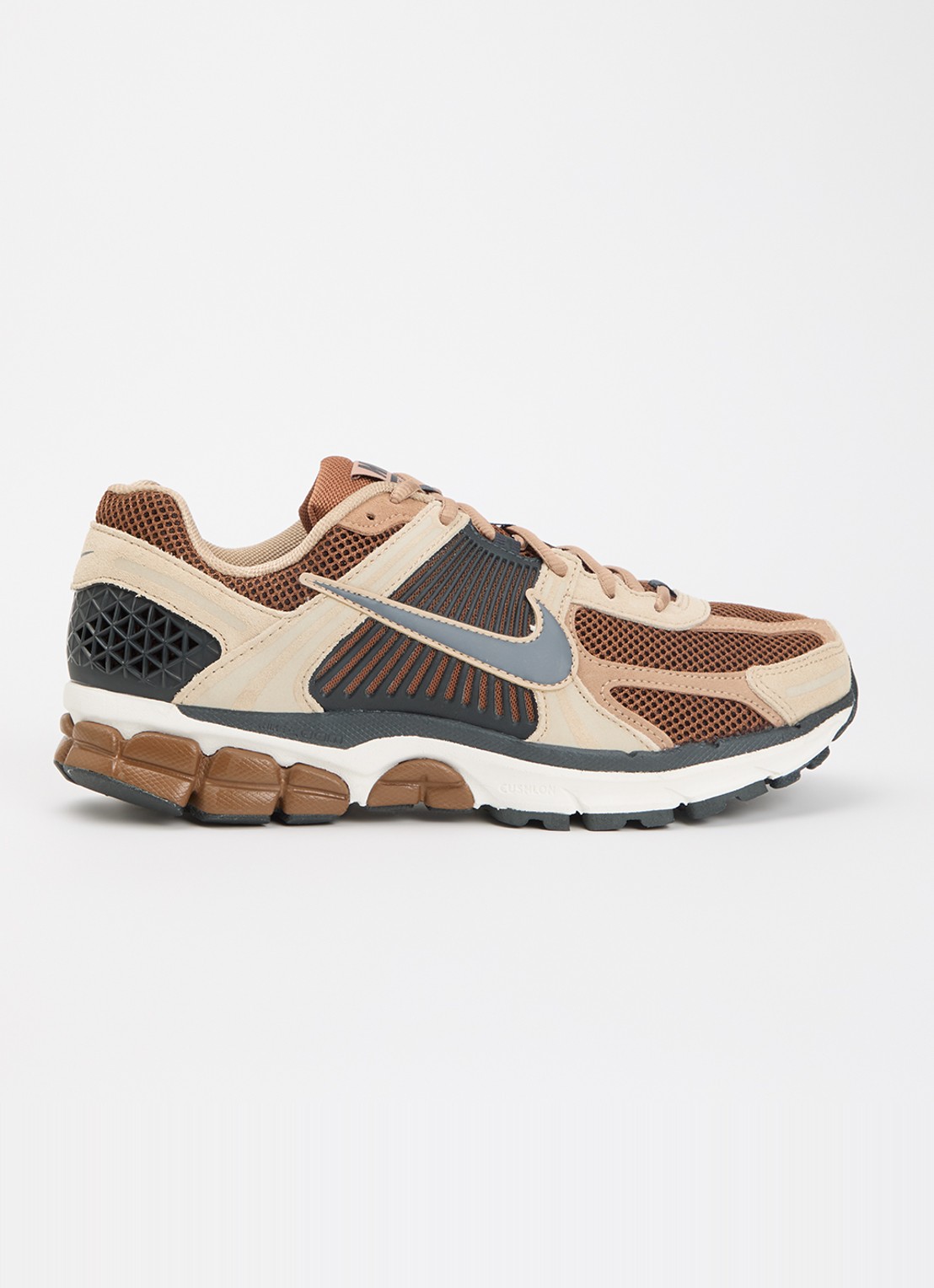 Nike Zoom Vomero 5 sneaker met mesh details - voorkant 2 beige