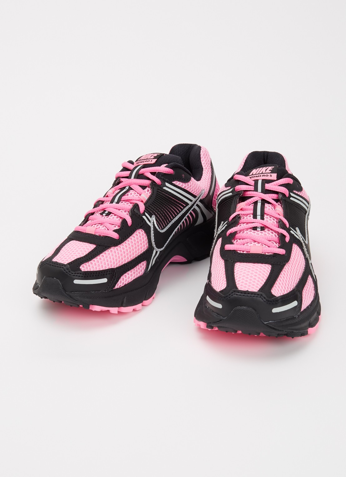 Nike Zoom Vomero 5 sneaker van mesh met logo - detail 3 roze