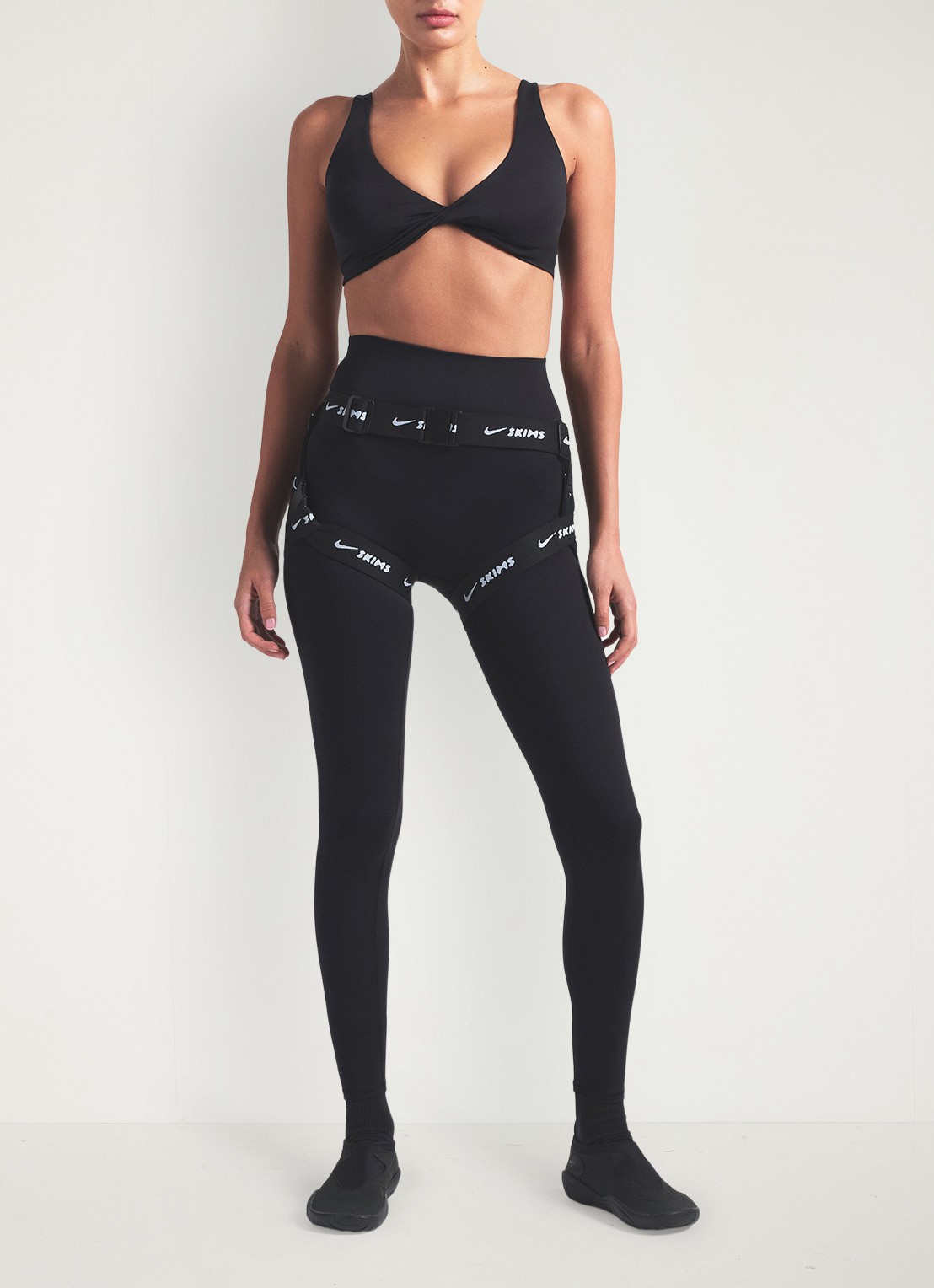 NikeSKIMS Matte high waist skinny fit trainingslegging - voorkant 7 zwart