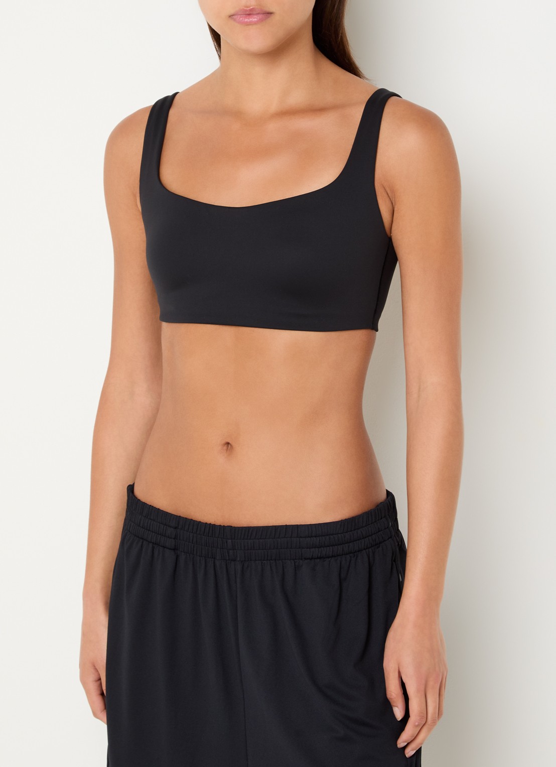 NikeSKIMS Matte sport bh met medium support - detail 4 zwart