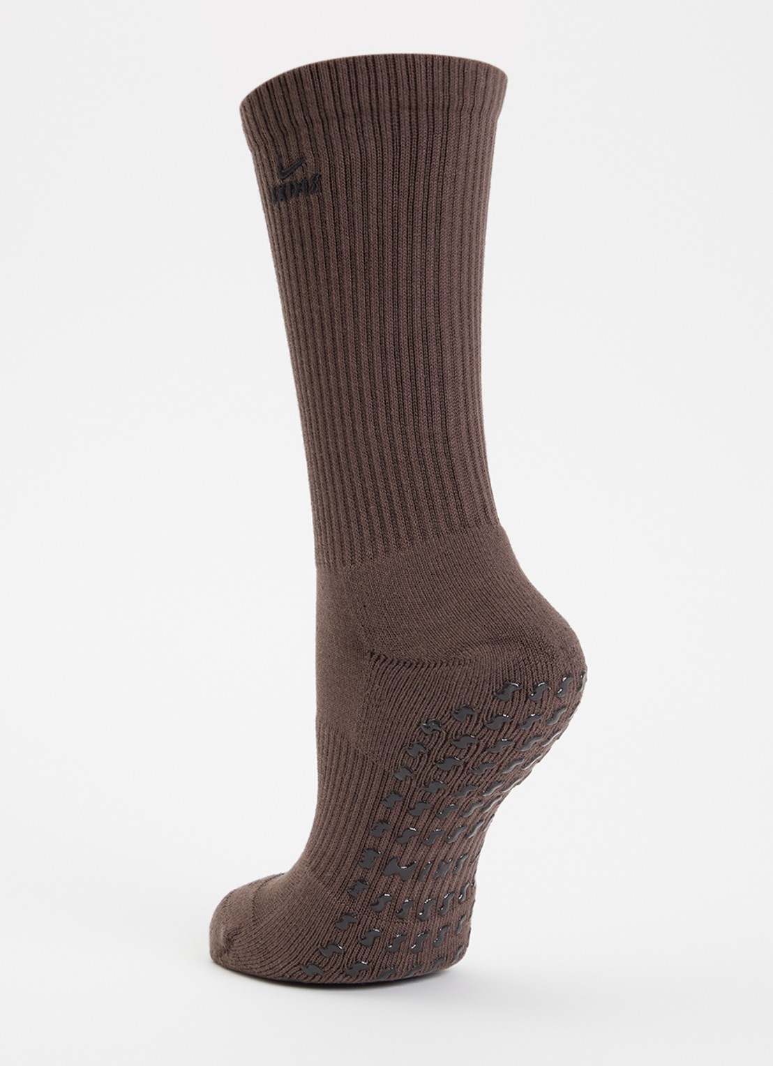 NikeSKIMS Pilates Grip sportsokken in katoenblend met logoborduring - detail 3 donkerbruin