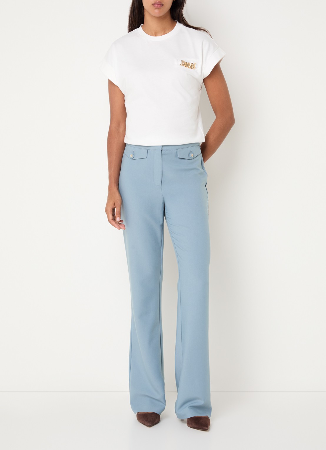 NIKKIE Alani mid waist straight fit pantalon met stretch - voorkant 2 lichtblauw