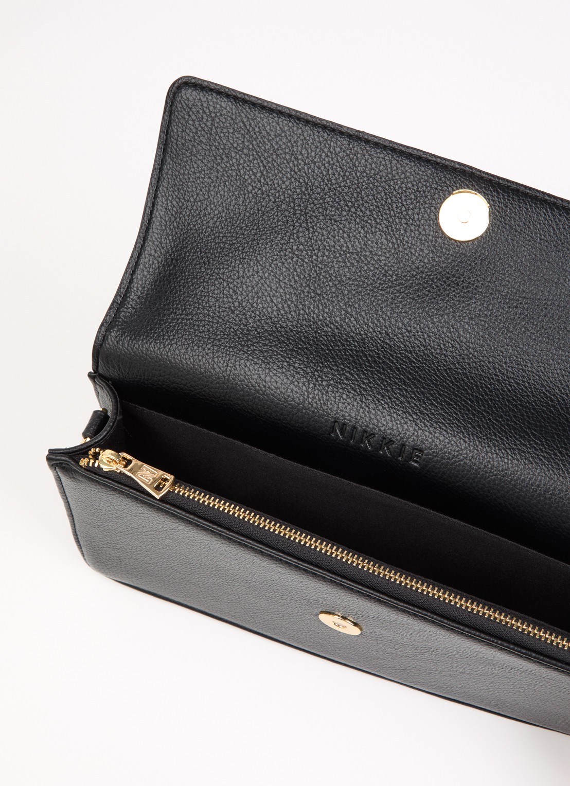 NIKKIE Alinda Chunky schoudertas met afneembare schouderriem - detail zwart