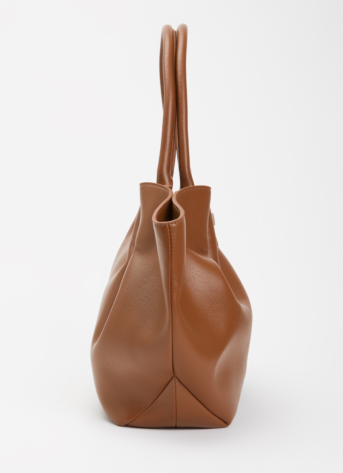 NIKKIE Amara Chunky schoudertas met kettingdetail - detail 2 cognac