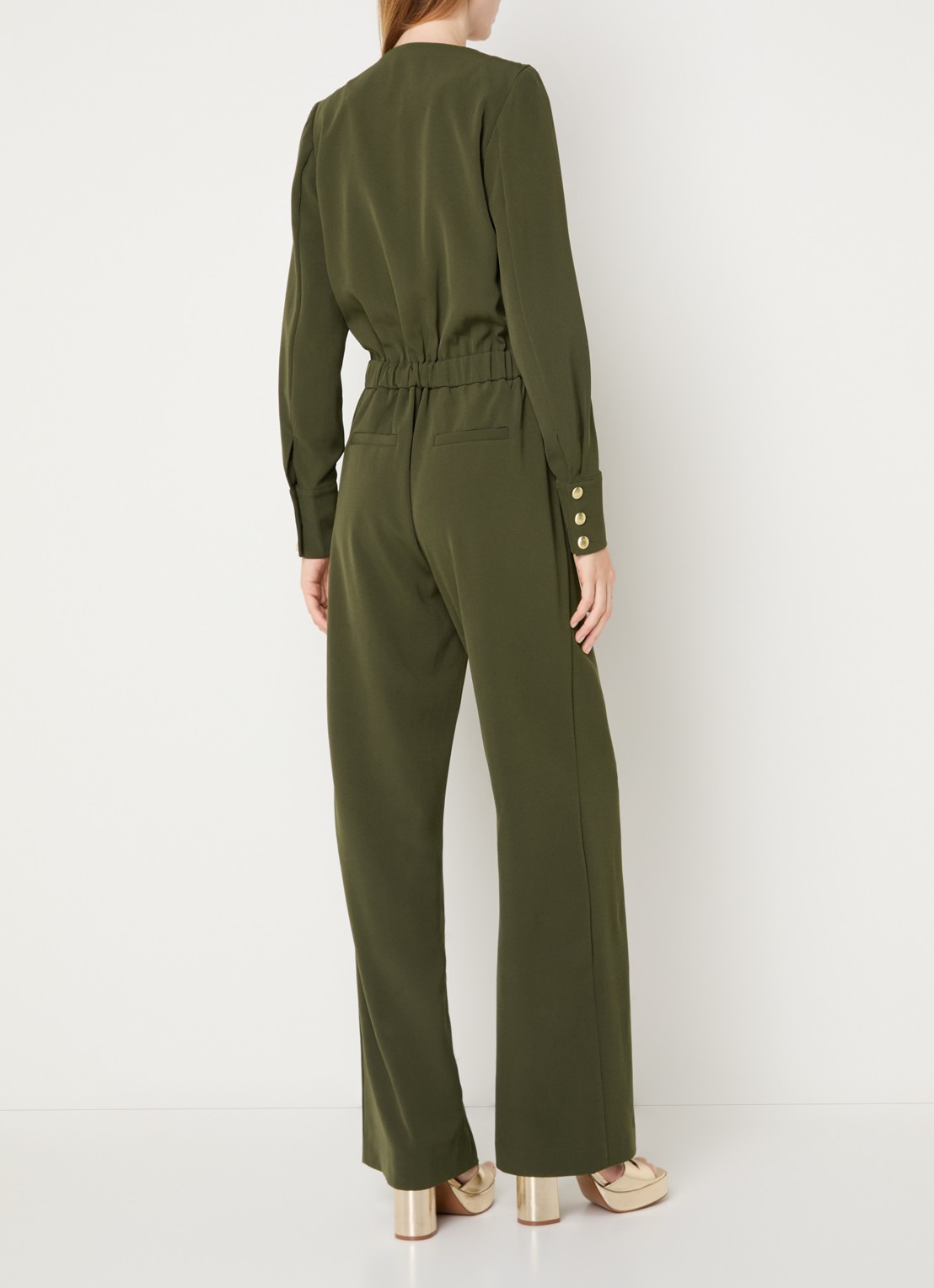NIKKIE Amine loose fit jumpsuit met strikceintuur - achterkant 2 groen