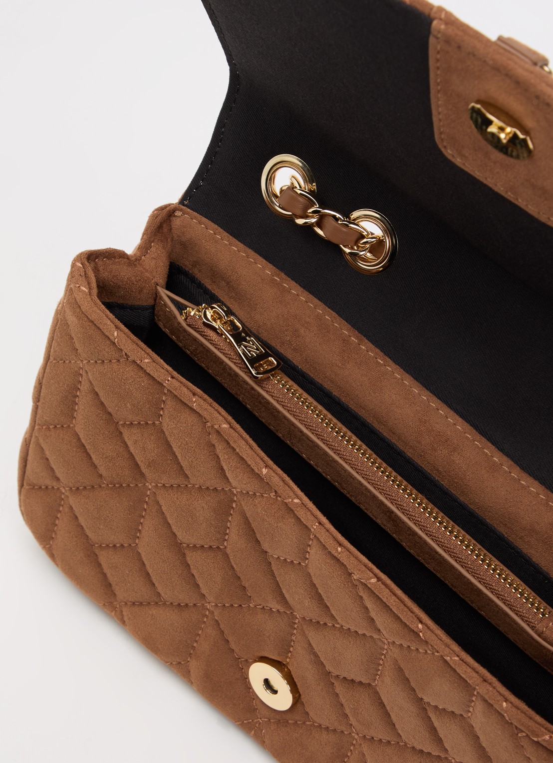 NIKKIE Ann crossbodytas met quilt patroon - detail 2 hazelnootbruin