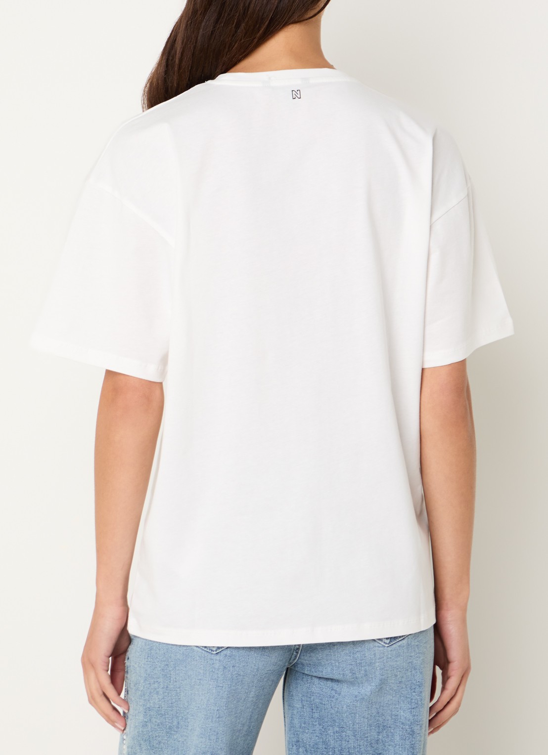 NIKKIE Chain T-shirt met print - achterkant groen