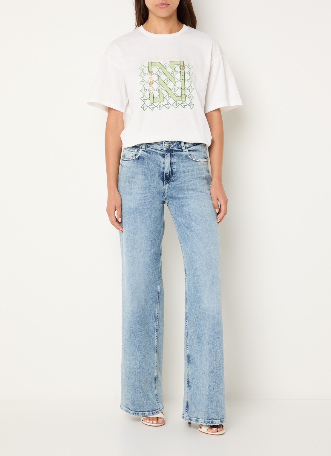 NIKKIE Chain T-shirt met print - voorkant 3 groen