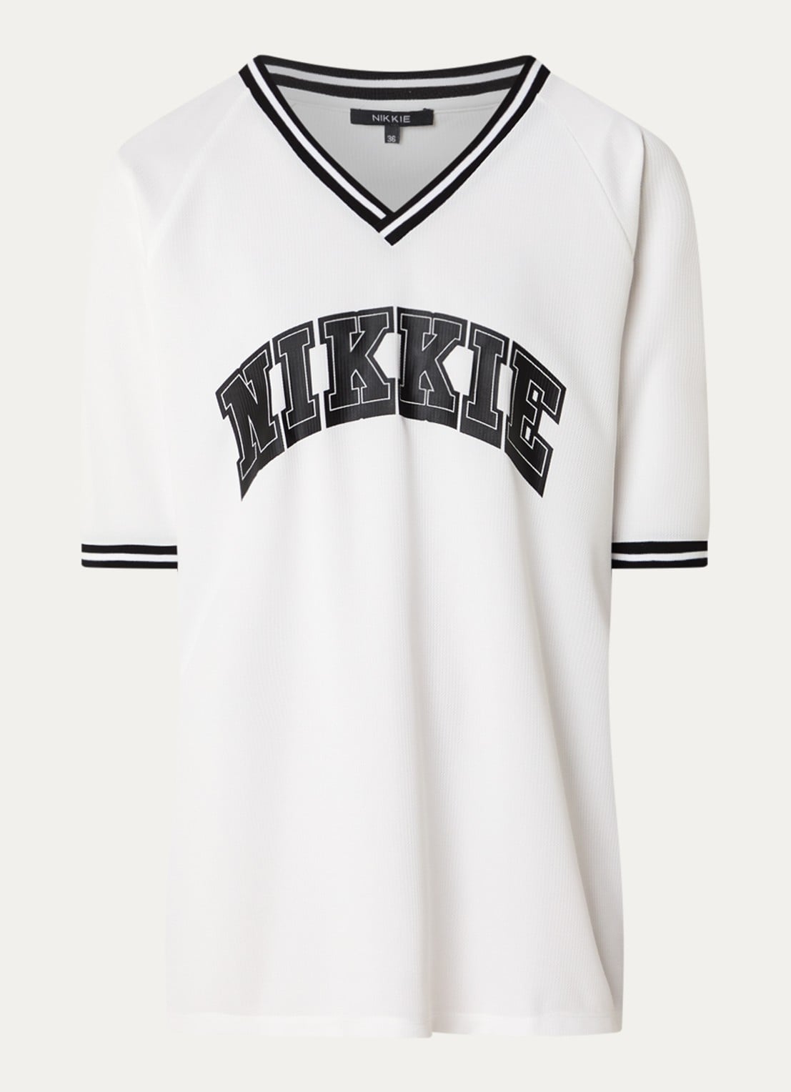 NIKKIE Football T-shirt met logoprint - voorkant 3 wit