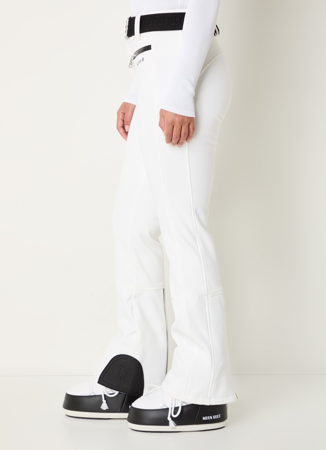 NIKKIE Grace high waist flared fit skibroek met ceintuur - detail 5 wit