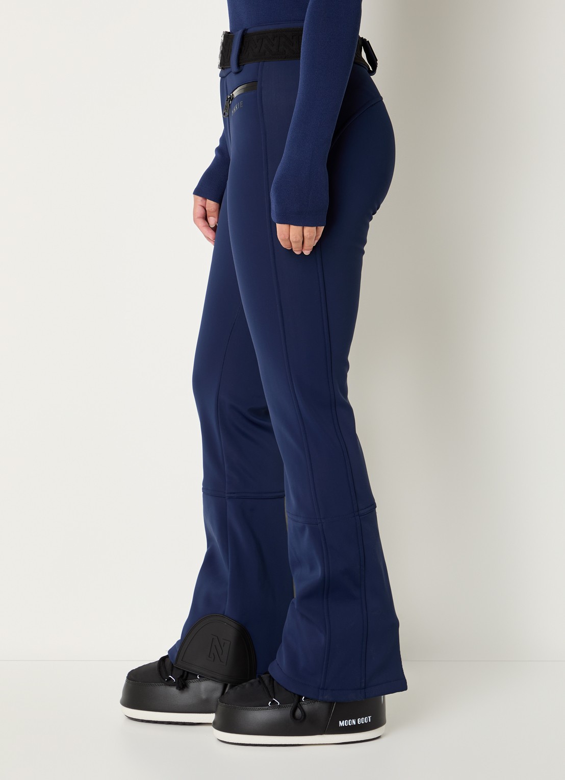 NIKKIE Grace high waist flared fit skibroek met ceintuur - detail 5 donkerblauw