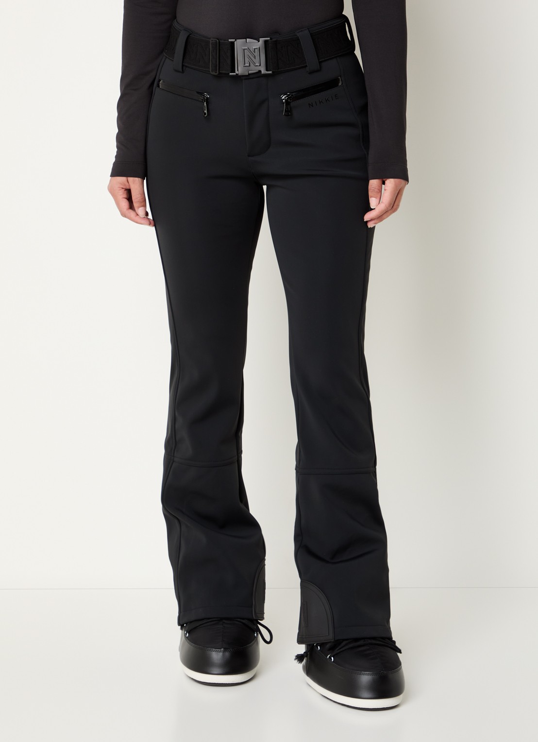 NIKKIE Grace high waist flared fit skibroek met ceintuur - detail 4 zwart