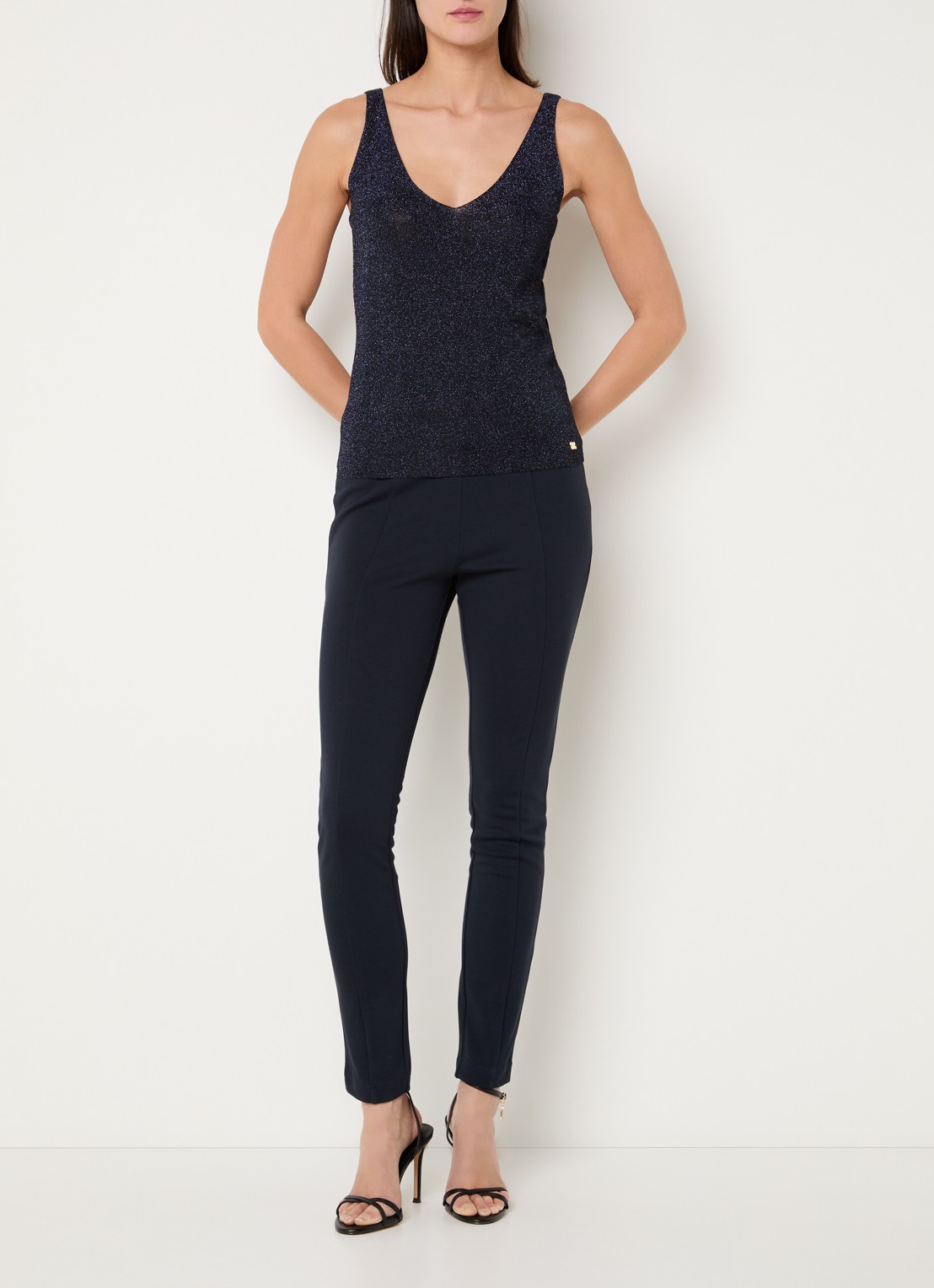 NIKKIE Indio top met strass - voorkant 4 donkerblauw