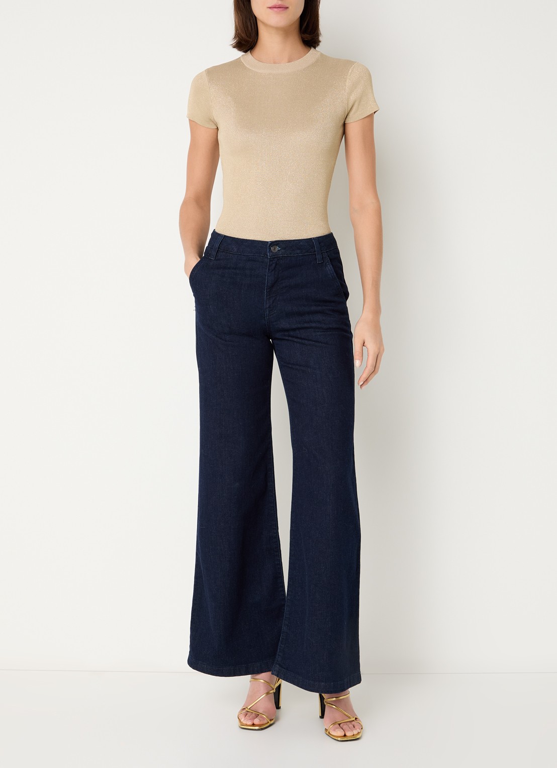 NIKKIE Jofli top met lurex en stretch - voorkant 2 goud