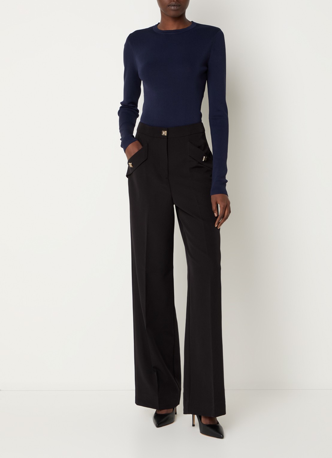 NIKKIE Jolie fijngebreide fitted top  - voorkant 2 donkerblauw