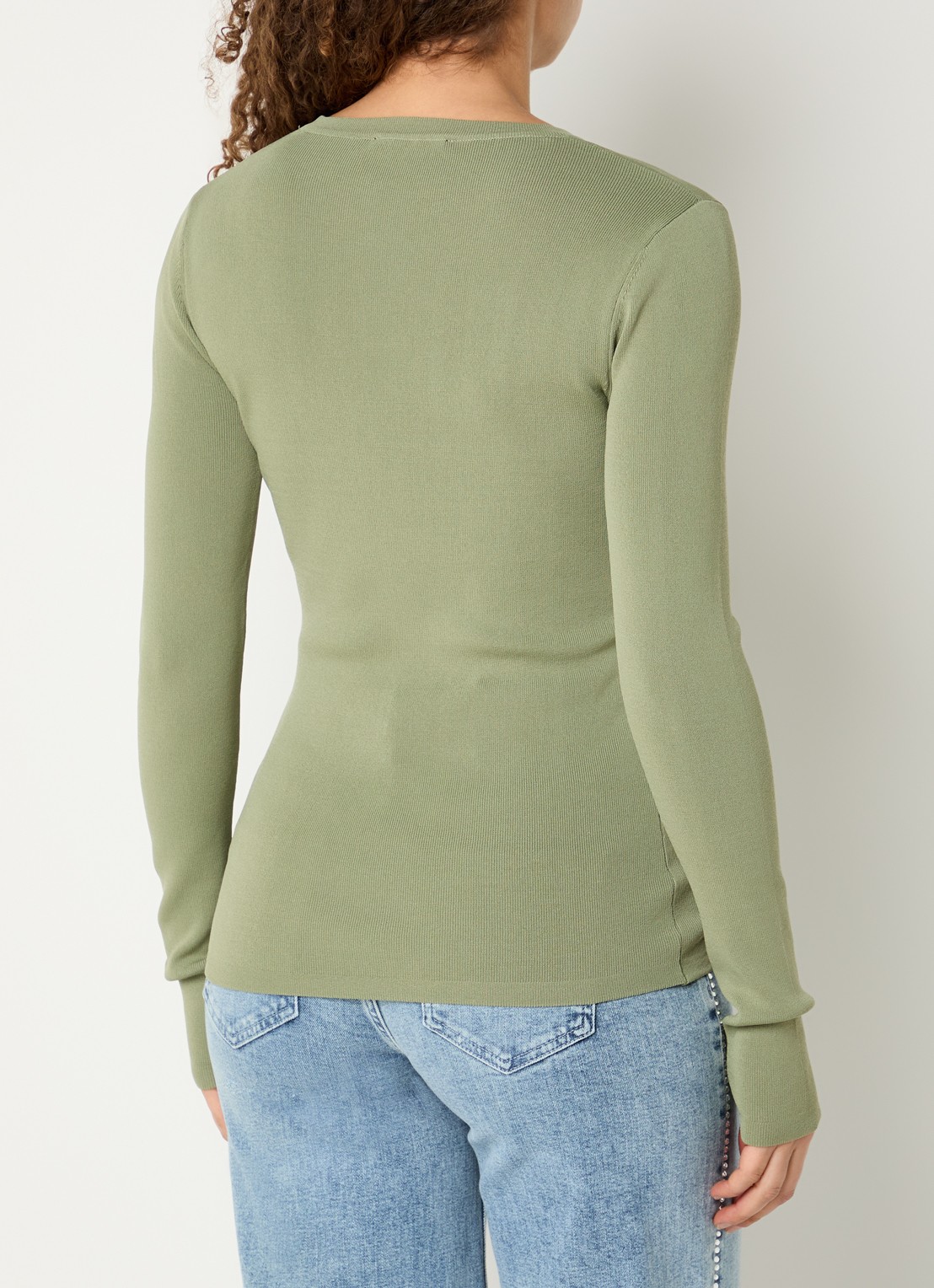 NIKKIE Jolie fijngebreide longsleeve met stretch - achterkant 4 lichtgroen