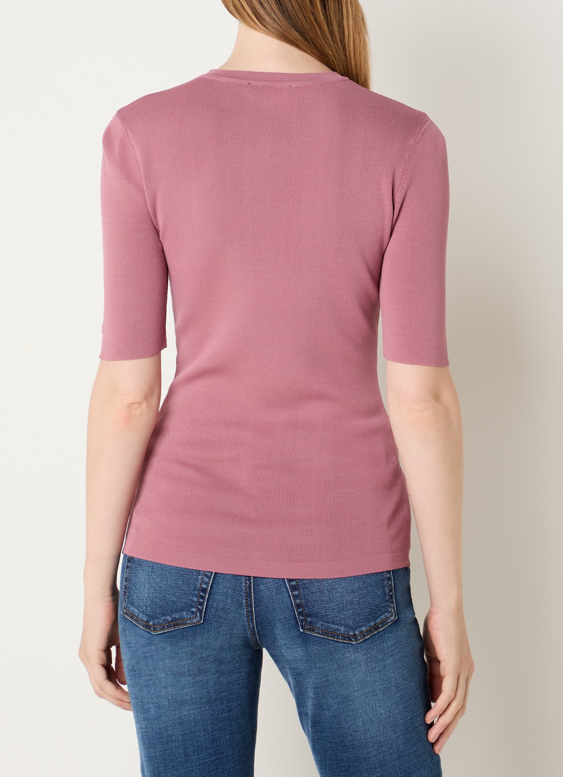 NIKKIE Jolie fijngebreide top met ronde hals - achterkant roze
