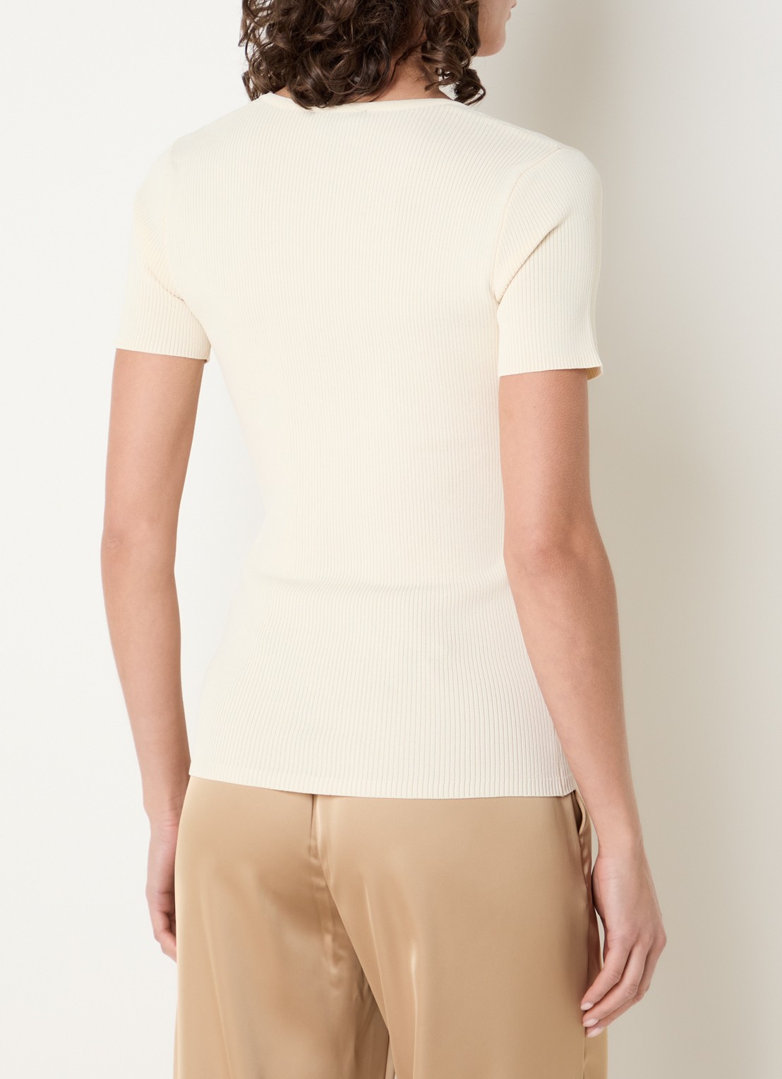 NIKKIE Jolie T-shirt met ronde hals - achterkant creme