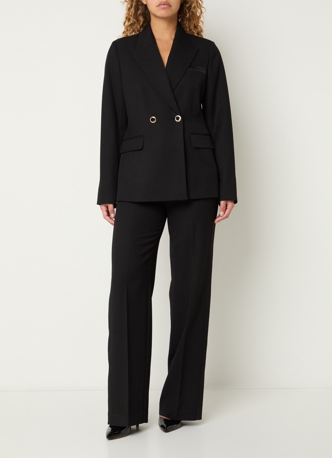 NIKKIE Oakland double-breasted blazer met schoudervulling en klepzakken - voorkant 3 zwart