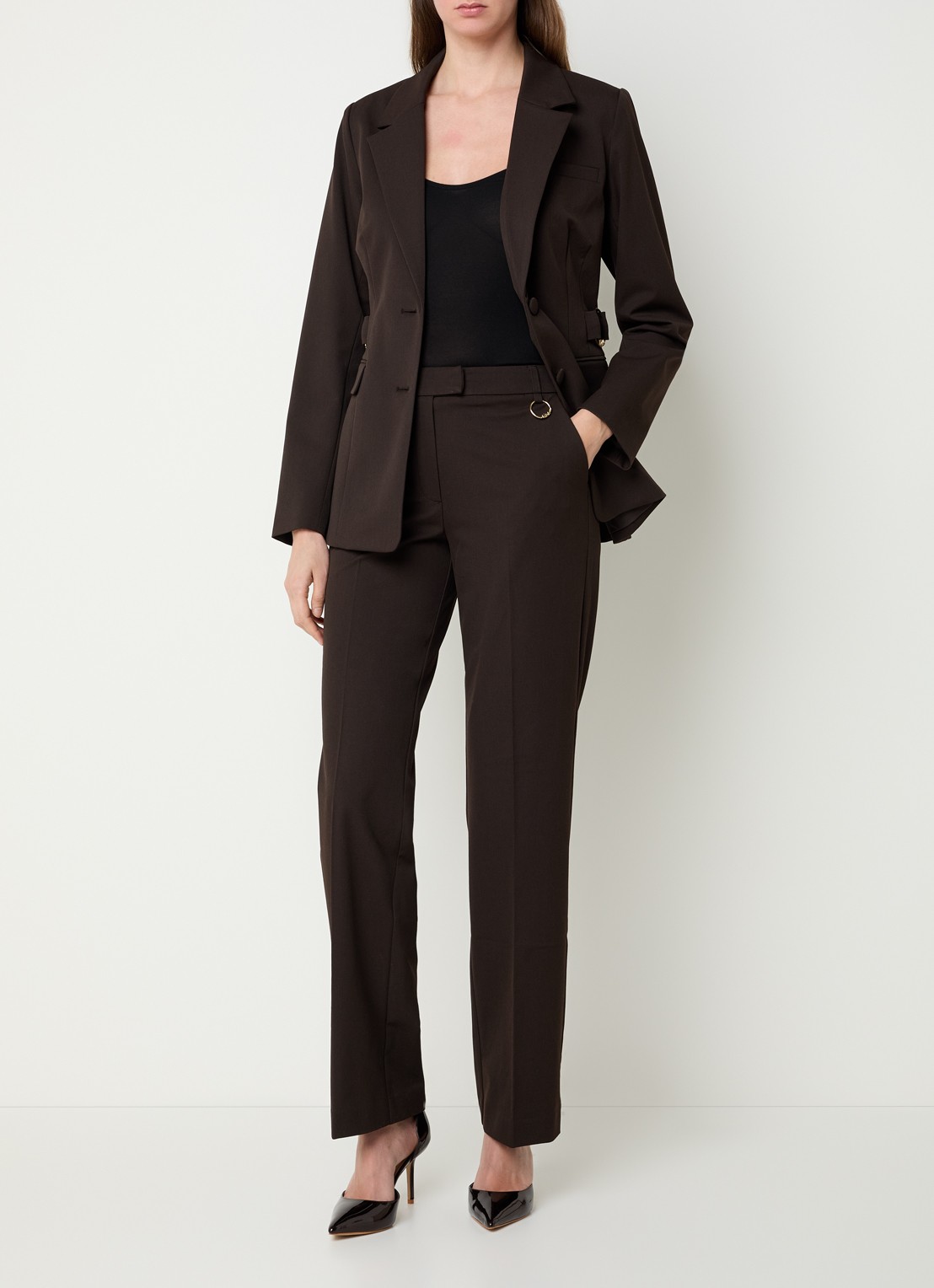 NIKKIE Oxford blazer met klepzakken - voorkant 2 donkerbruin