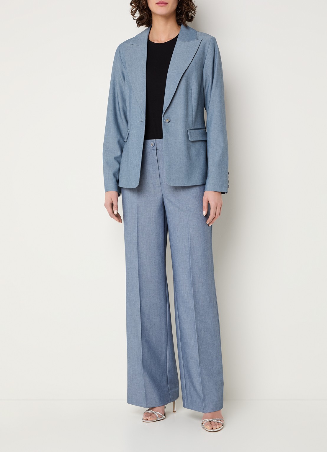 NIKKIE Parisa blazer met klepzakken - voorkant 2 staalblauw