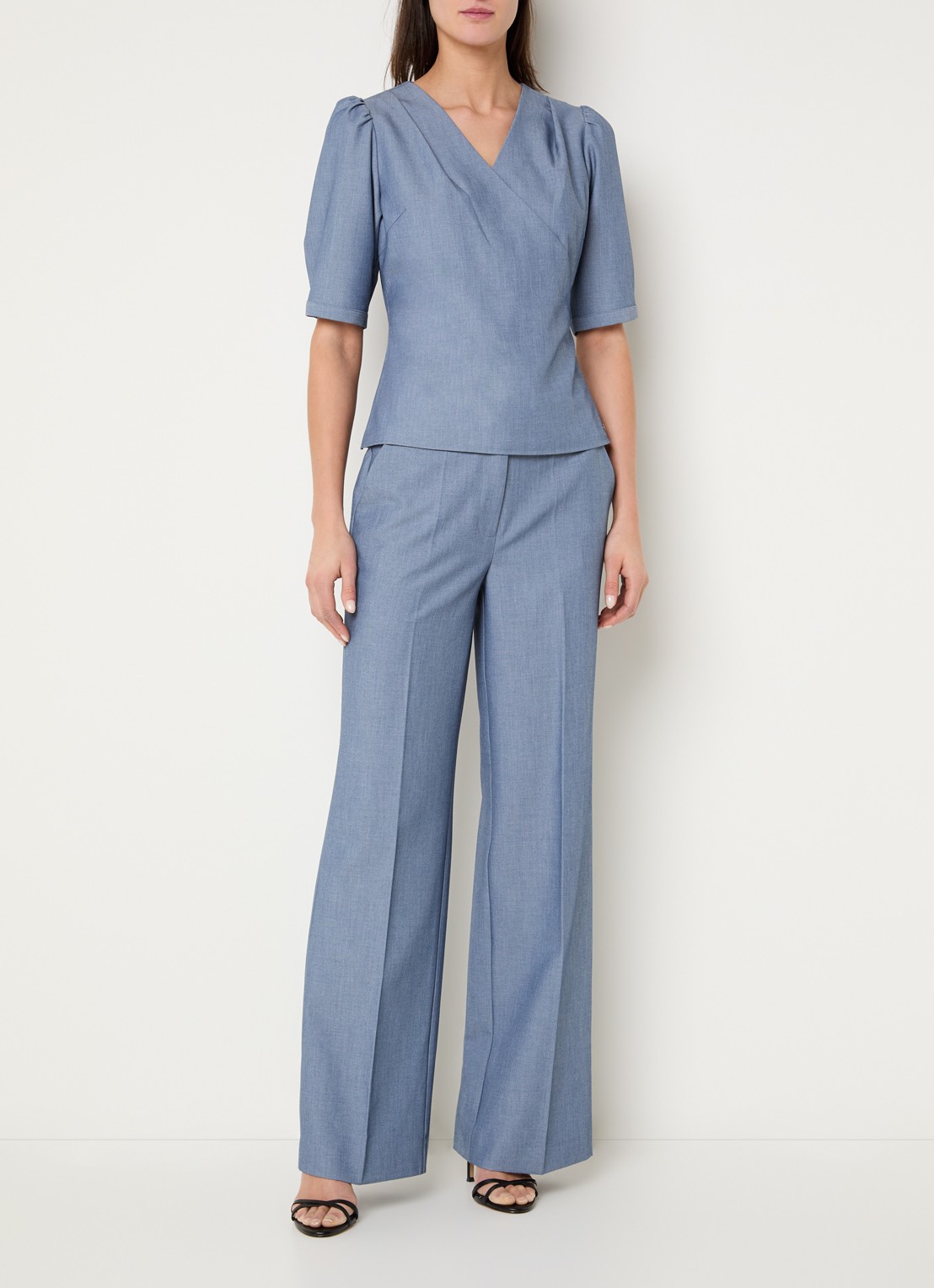 NIKKIE Parisa high waist straight fit pantalon met steekzakken - voorkant 2 staalblauw