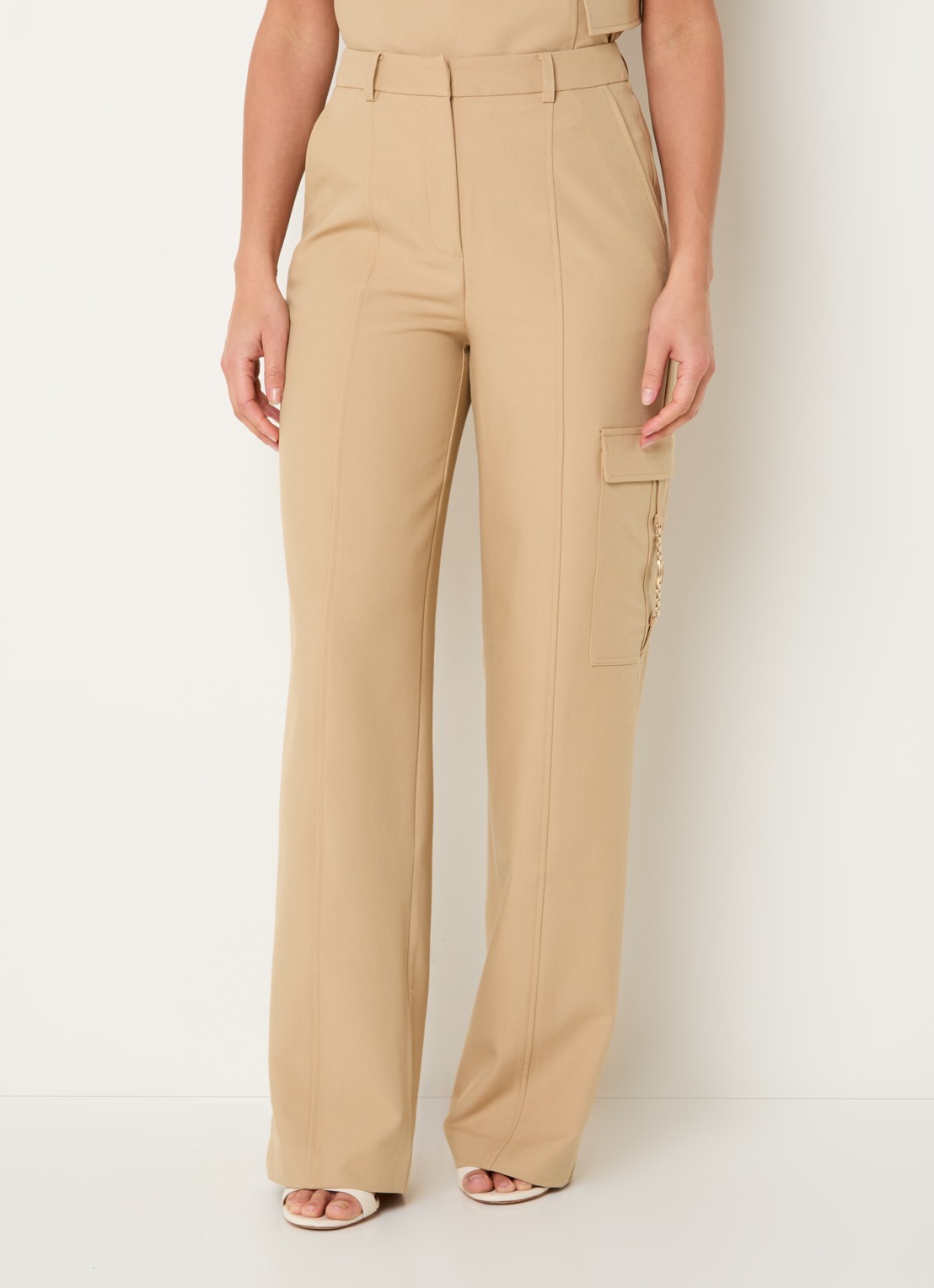 NIKKIE Parlo high waist straight fit broek met klepzak - detail 4 camel